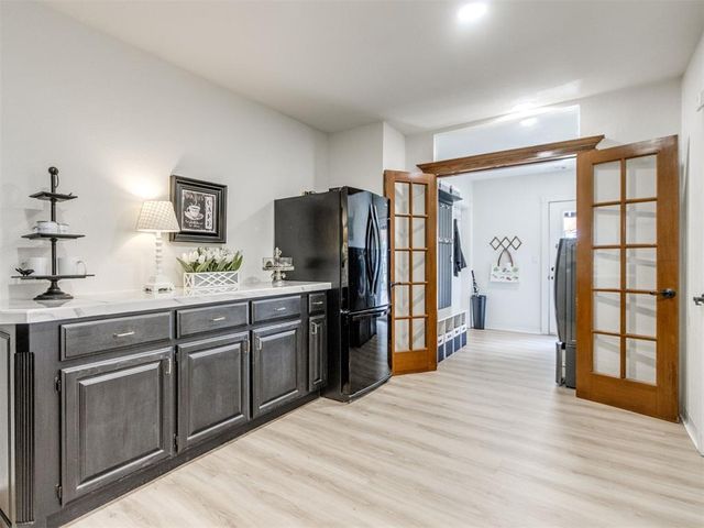 2358 W Lake Way Drive, Blanchard, OK 73010