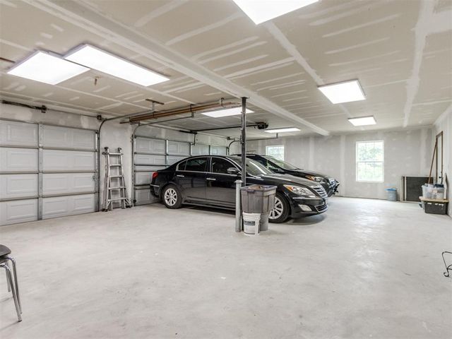 2358 W Lake Way Drive, Blanchard, OK 73010