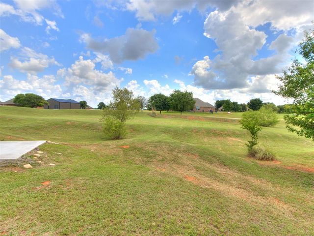 2358 W Lake Way Drive, Blanchard, OK 73010