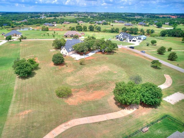 2358 W Lake Way Drive, Blanchard, OK 73010