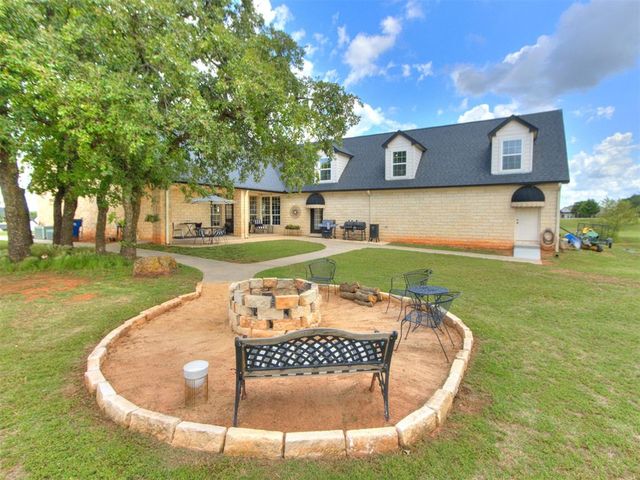 2358 W Lake Way Drive, Blanchard, OK 73010