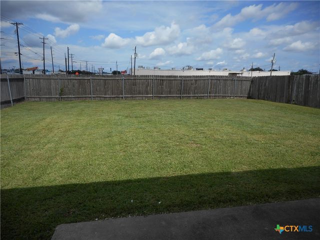 102 Gemini Court, Victoria, TX 77901