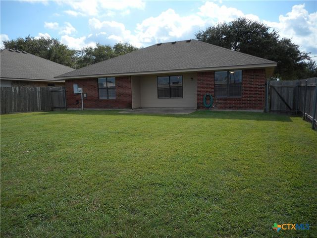 102 Gemini Court, Victoria, TX 77901