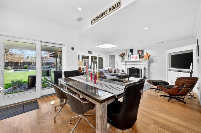 3852 El Ricon Way, Sacramento, CA 95864