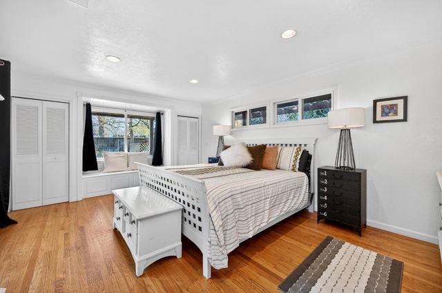 3852 El Ricon Way, Sacramento, CA 95864