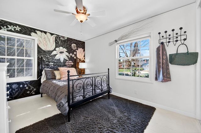 3852 El Ricon Way, Sacramento, CA 95864