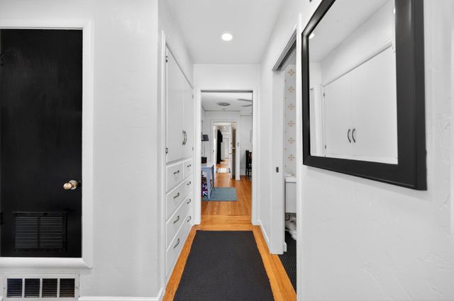 3852 El Ricon Way, Sacramento, CA 95864