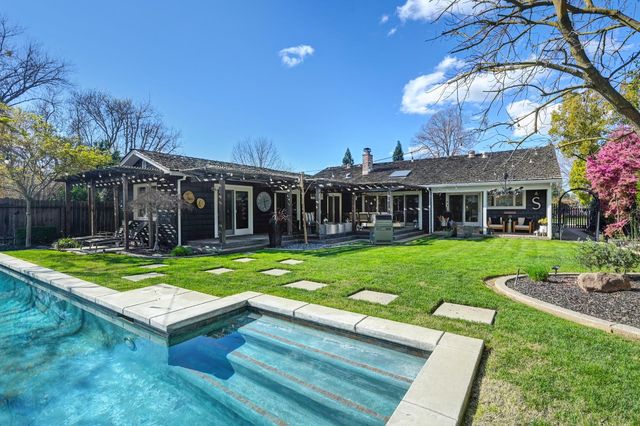 3852 El Ricon Way, Sacramento, CA 95864