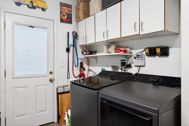 3852 El Ricon Way, Sacramento, CA 95864