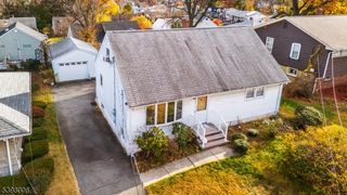 33 Graydon Ter, Clifton City, NJ 07013