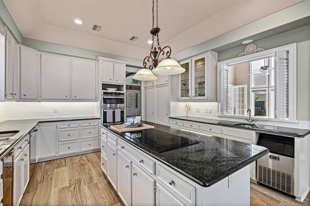 8908 Brierfield Road, Granbury, TX 76049