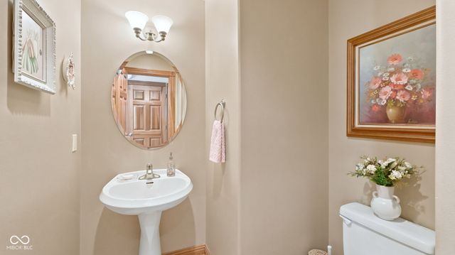 1929 Calais Road, Fort Wayne, IN 46814