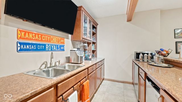 1929 Calais Road, Fort Wayne, IN 46814