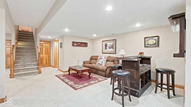 1929 Calais Road, Fort Wayne, IN 46814