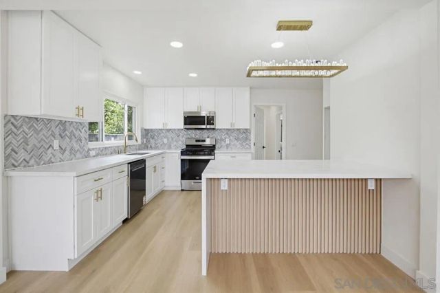 5882 Adams Ave, San Diego, CA 92115