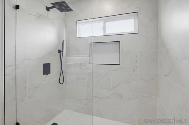 5882 Adams Ave, San Diego, CA 92115