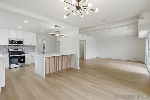 5882 Adams Ave, San Diego, CA 92115