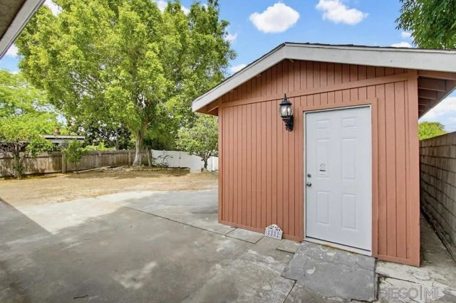 5882 Adams Ave, San Diego, CA 92115