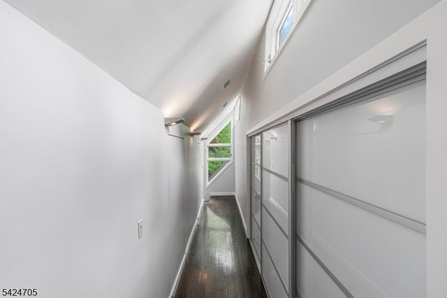 85 Crest Dr, Bernardsville Boro, NJ 07924