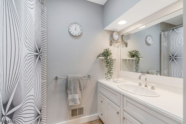 85 Crest Dr, Bernardsville Boro, NJ 07924
