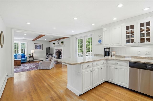 240 Evergreen St, Duxbury, MA 02332