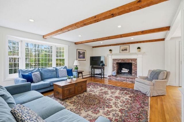 240 Evergreen St, Duxbury, MA 02332