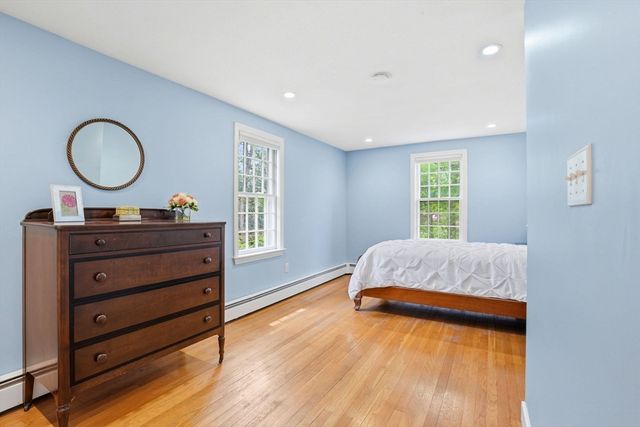 240 Evergreen St, Duxbury, MA 02332