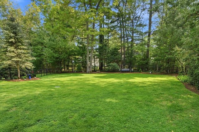 240 Evergreen St, Duxbury, MA 02332