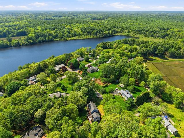 240 Evergreen St, Duxbury, MA 02332