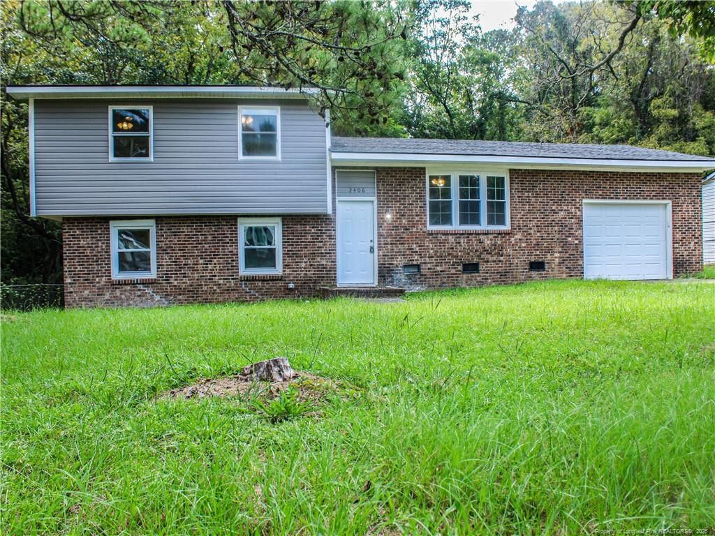 2406 W Brinkley Drive, Spring Lake, NC 28390