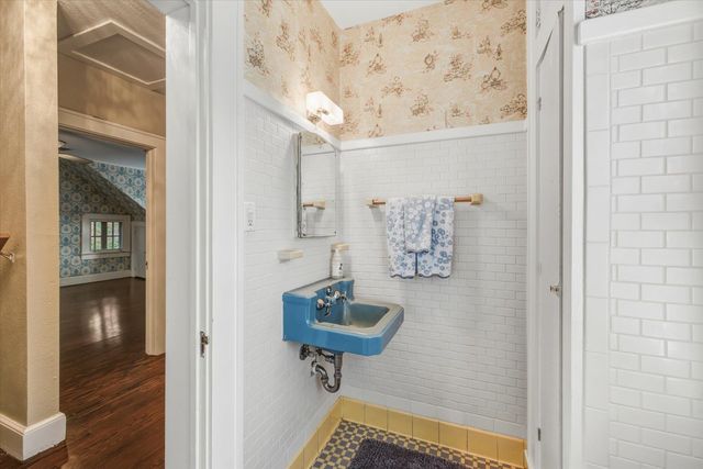 730 E 6Th Avenue, Tallahassee, FL 32303