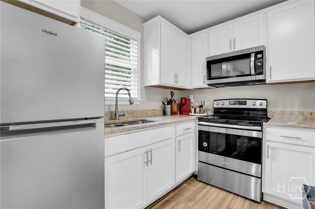 1218 E 69th Street, Savannah, GA 31404