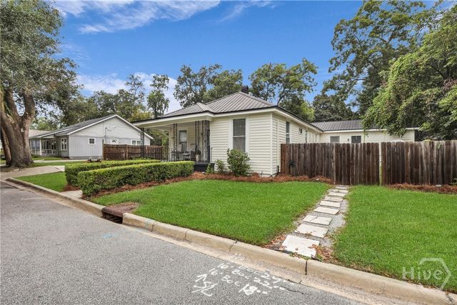 1218 E 69th Street, Savannah, GA 31404