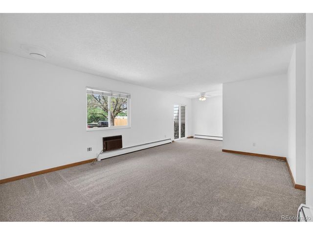 92 Newark St A, Aurora, CO 80012