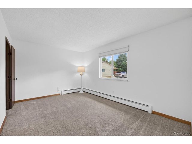 92 Newark St A, Aurora, CO 80012