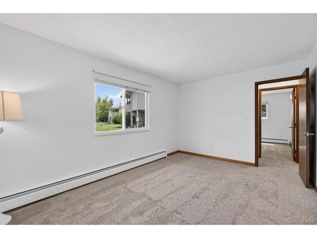 92 Newark St A, Aurora, CO 80012