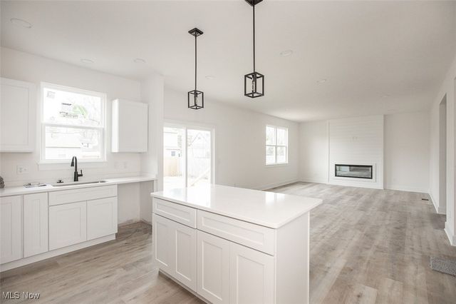 5594 Grove Avenue, Mentor, OH 44060