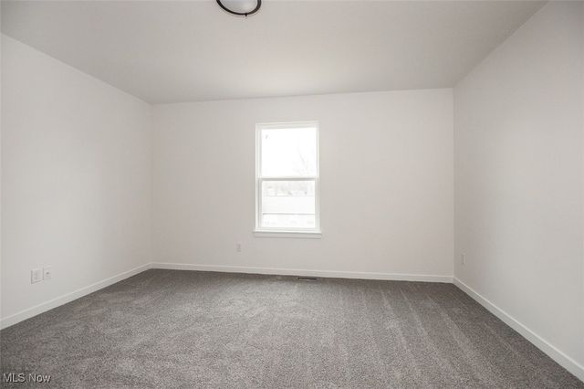 5594 Grove Avenue, Mentor, OH 44060