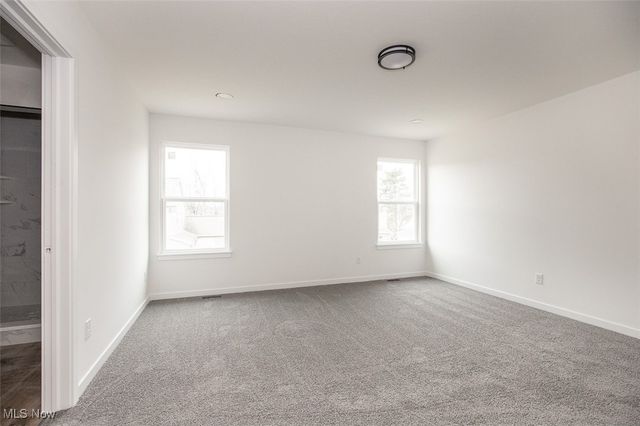 5594 Grove Avenue, Mentor, OH 44060