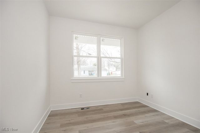 5594 Grove Avenue, Mentor, OH 44060