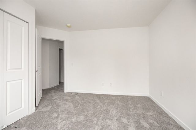 5594 Grove Avenue, Mentor, OH 44060