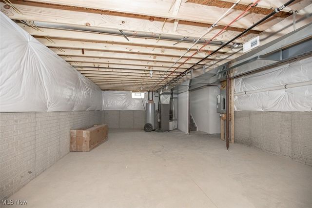 5594 Grove Avenue, Mentor, OH 44060