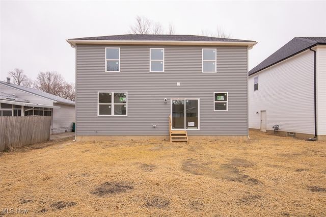 5594 Grove Avenue, Mentor, OH 44060