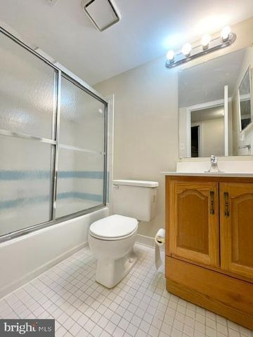 6918 LODESTONE CT, Alexandria, VA 22306