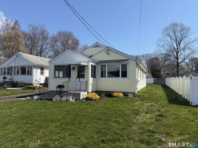 65 Roseville Street, Fairfield, CT 06825