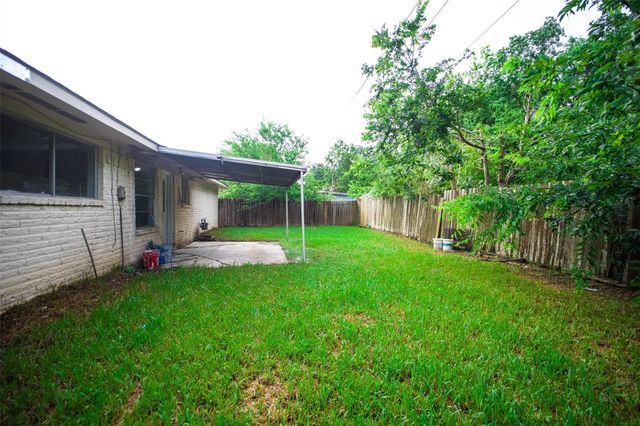 12603 Huntington Venture Drive, Houston, TX 77099