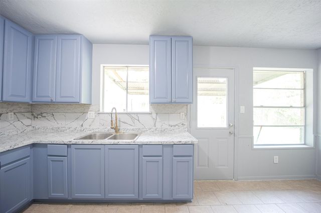 12603 Huntington Venture Drive, Houston, TX 77099