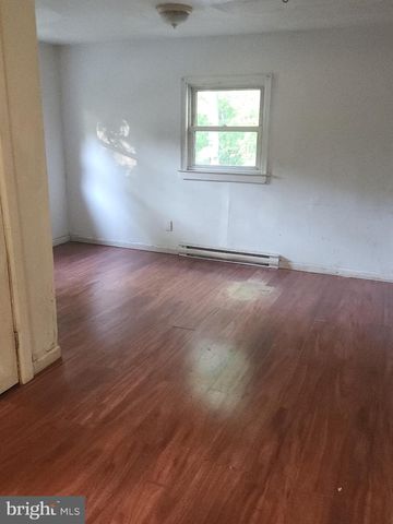 1393 MARSHALL MILL RD, Franklinville, NJ 08322