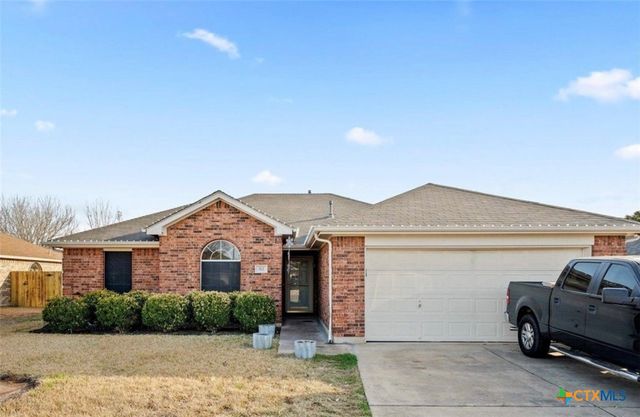 512 Mockingbird Lane, Lockhart, TX 78644