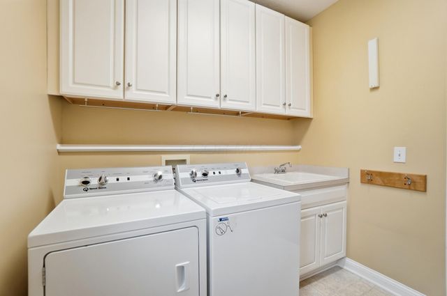 6848 McDevitt Court, Dublin, OH 43017